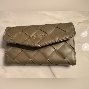GUESS Quilted Women's tri fold wallet 8x4in MATCHING PURSE IN CLOSET